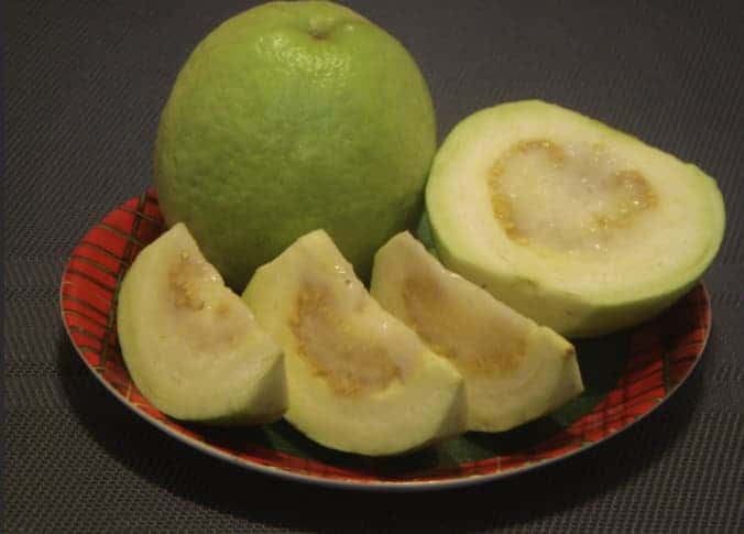 Benefits of eating guava empty stomach